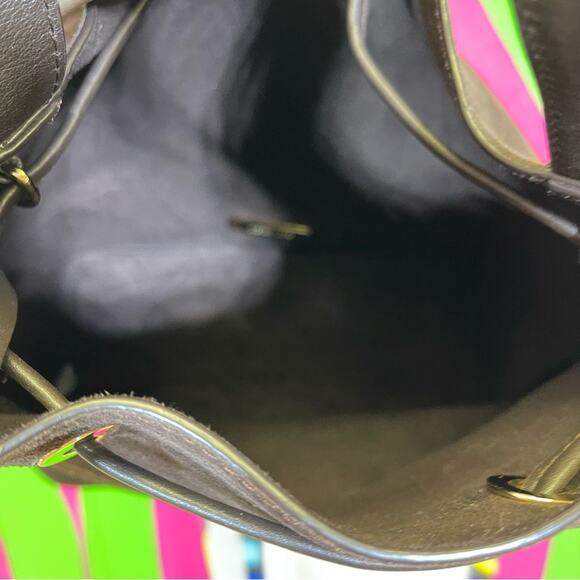 Michael Kors, Suede and Leather Cary Bucket Bag. Bohemian Glamour Adjustable - Picture 10 of 12